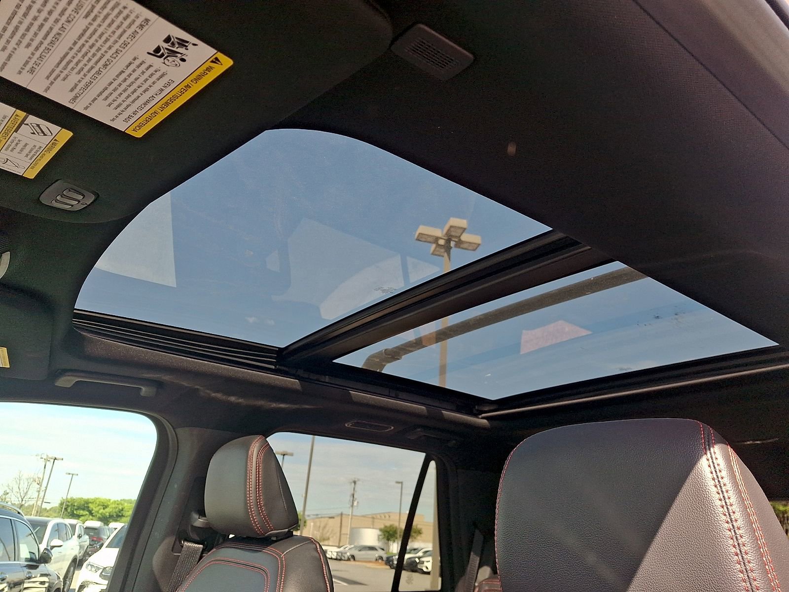 Used 2023 Ford Expedition Limited image 14