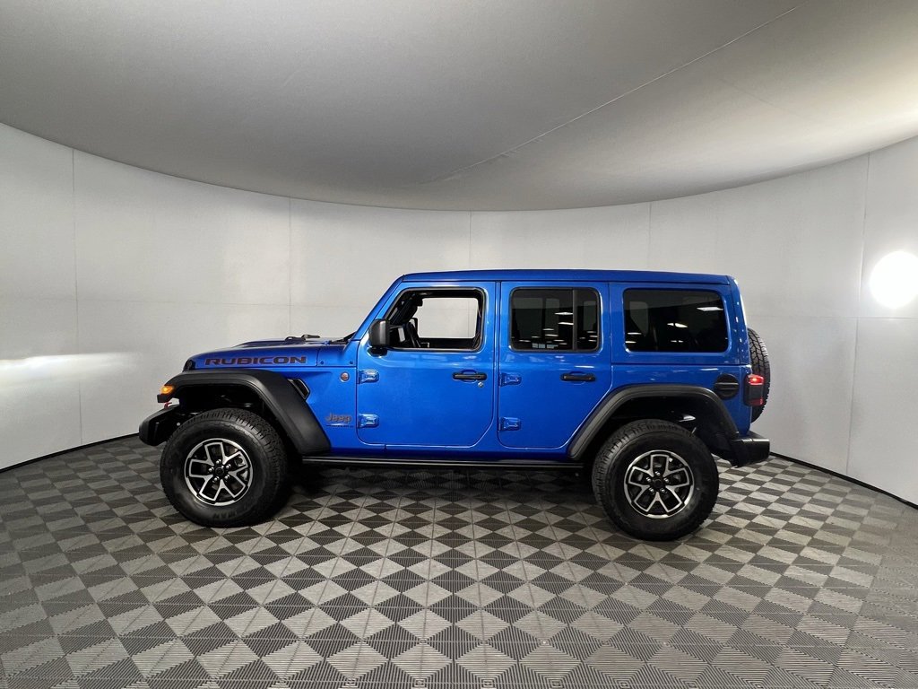 Certified 2024 Jeep Wrangler Unlimited Rubicon w/ Convenience Group image 8