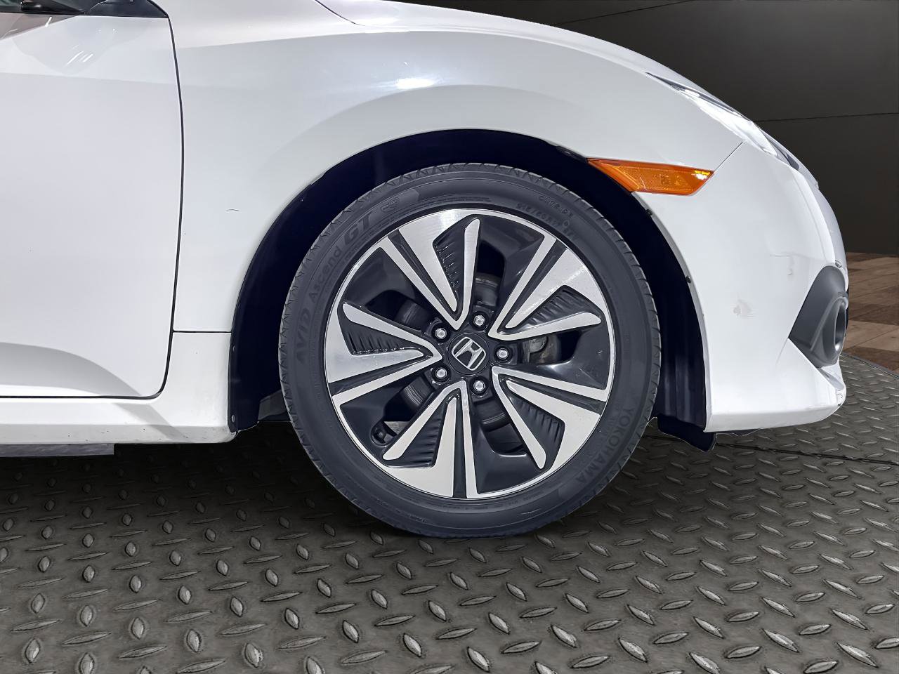 Used 2016 Honda Civic EX-T image 20