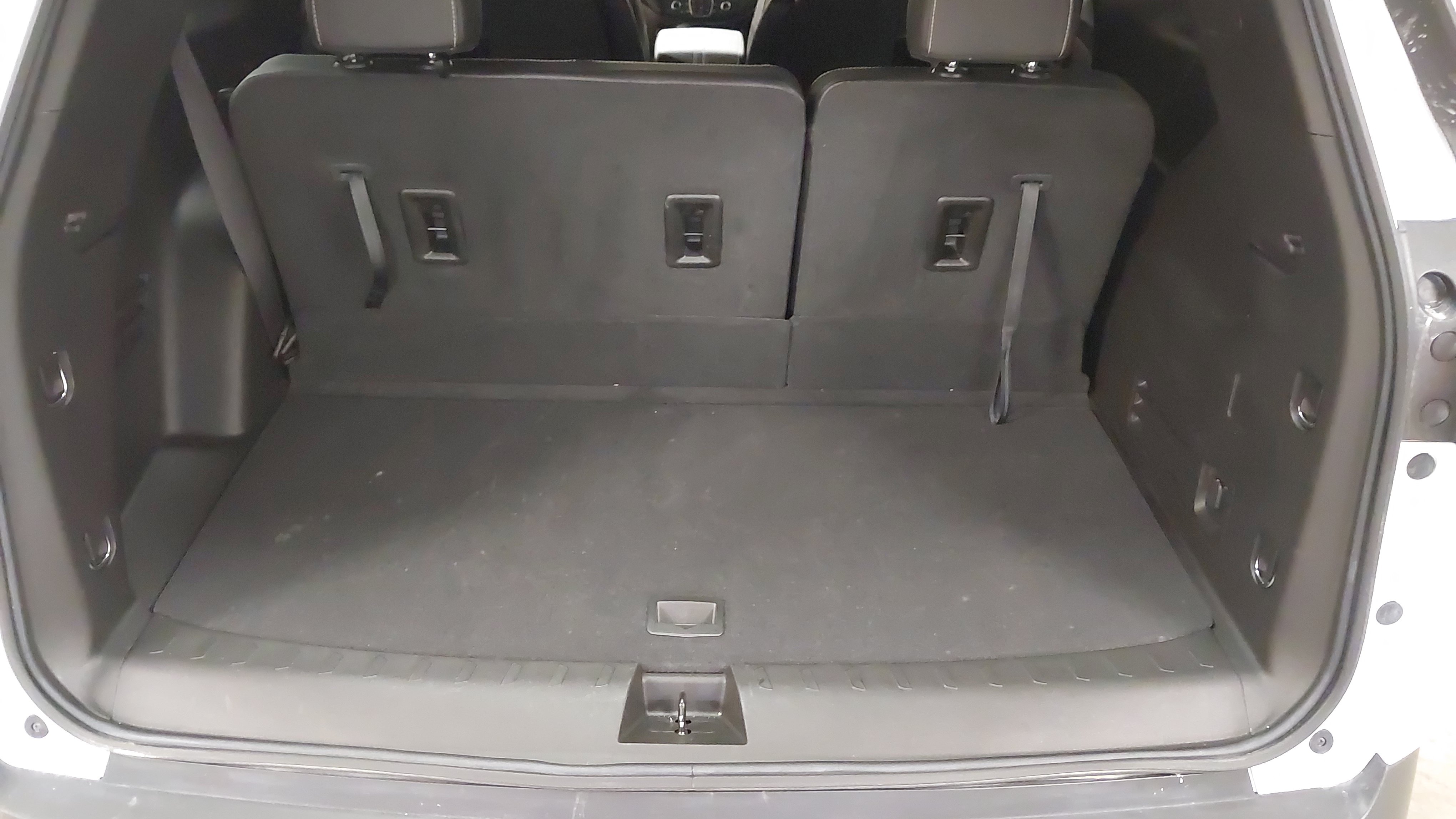 Used 2023 Chevrolet Traverse LT w/ LT Premium Package AWD/4WD image 27