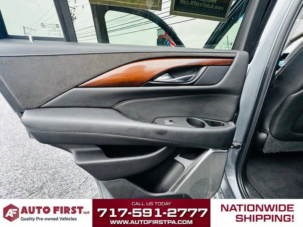 Used 2019 Cadillac Escalade Luxury image 18