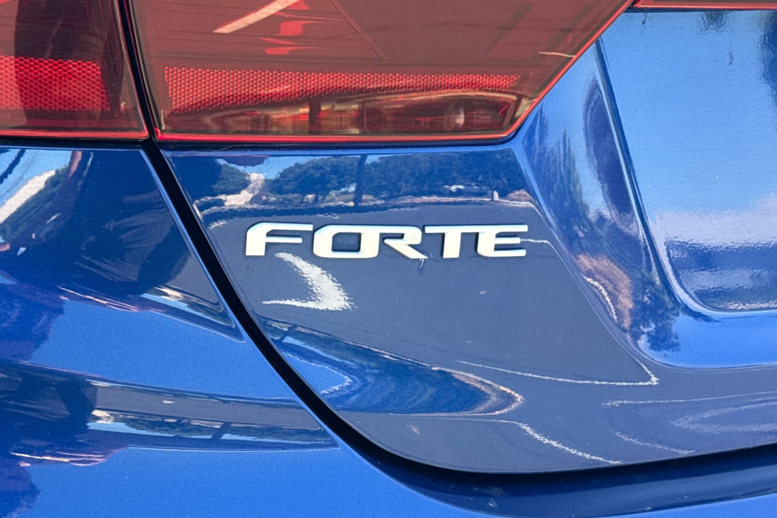 Used 2023 Kia Forte LXS FWD image 13