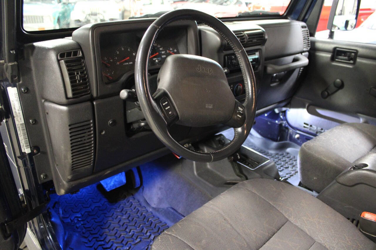 Used 2002 Jeep Wrangler Sport AWD/4WD image 30