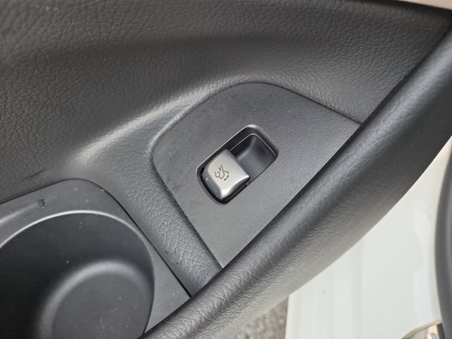 Used 2023 Mercedes-Benz E 350 4MATIC Sedan image 23