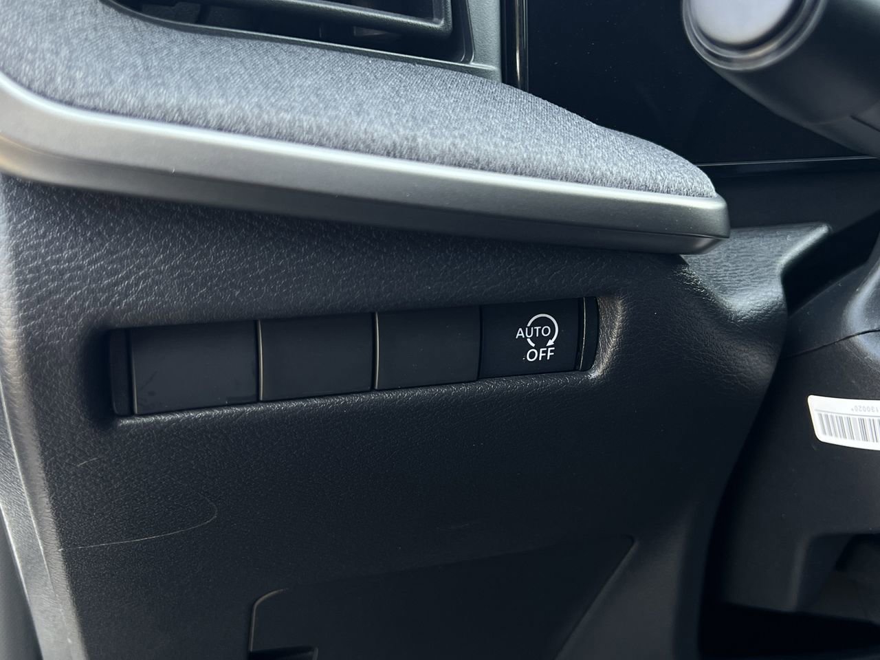 Used 2026 Nissan Kicks SV image 13