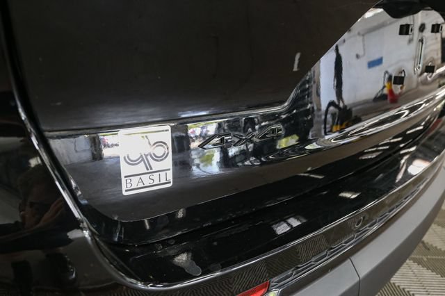Used 2023 Jeep Grand Cherokee L Laredo AWD/4WD image 9