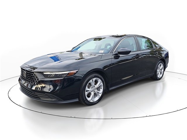 Certified 2023 Honda Accord LX image 3