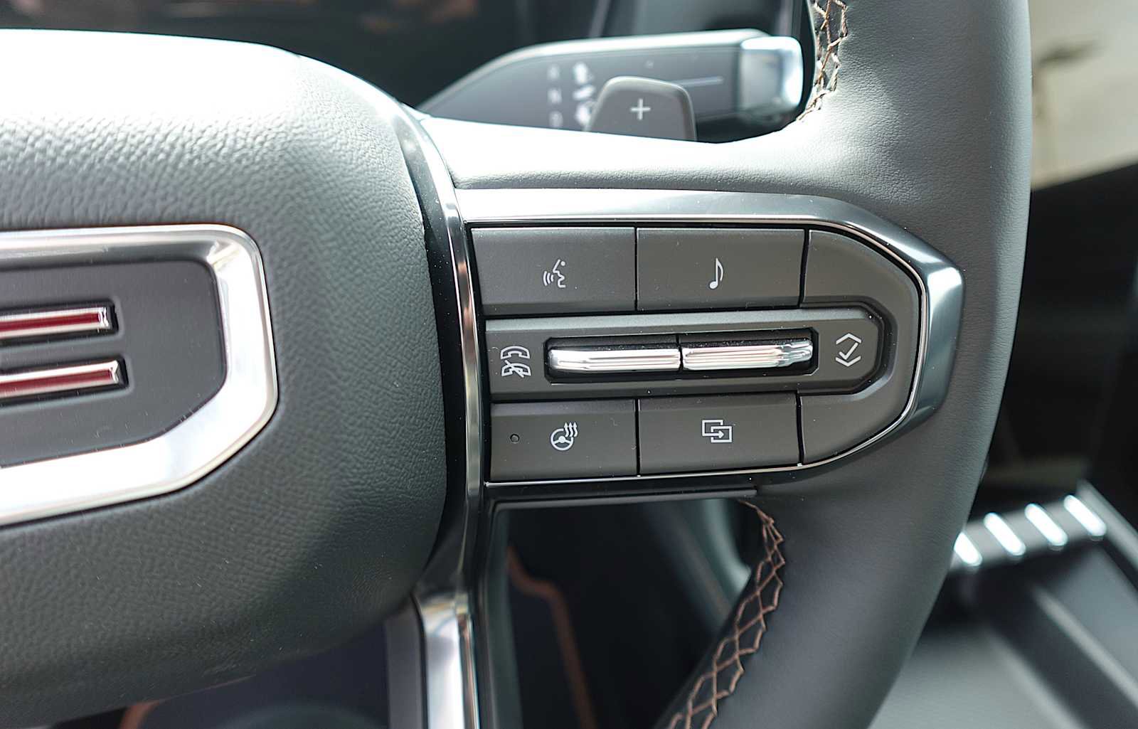 Used 2026 GMC Terrain AT4 w/ Convenience Package III image 16