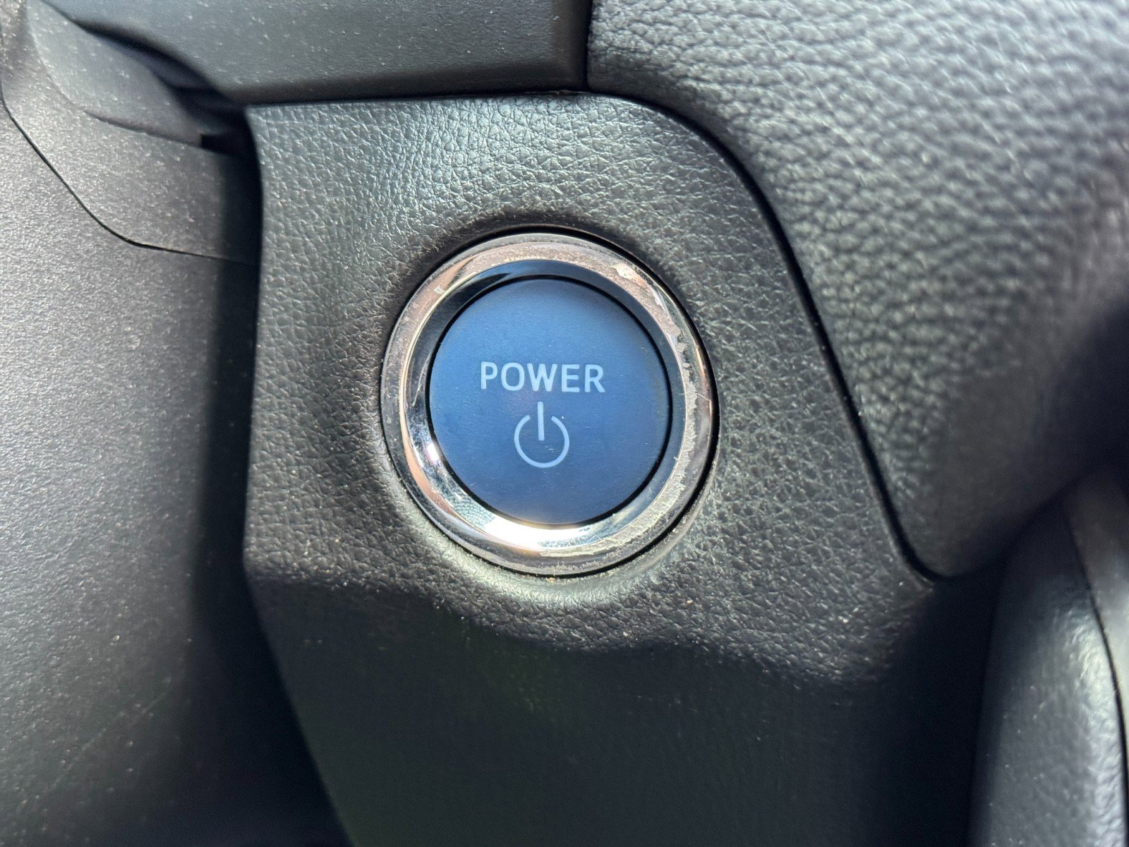 Used 2019 Toyota RAV4 XSE w/ XSE Weather Package AWD/4WD image 22