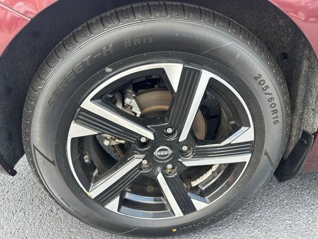 Used 2024 Nissan Sentra SV FWD image 35