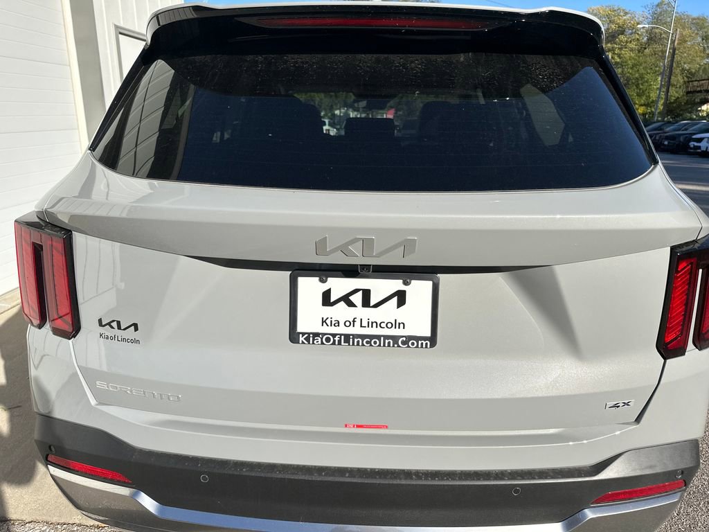 New 2026 Kia Sorento S image 5