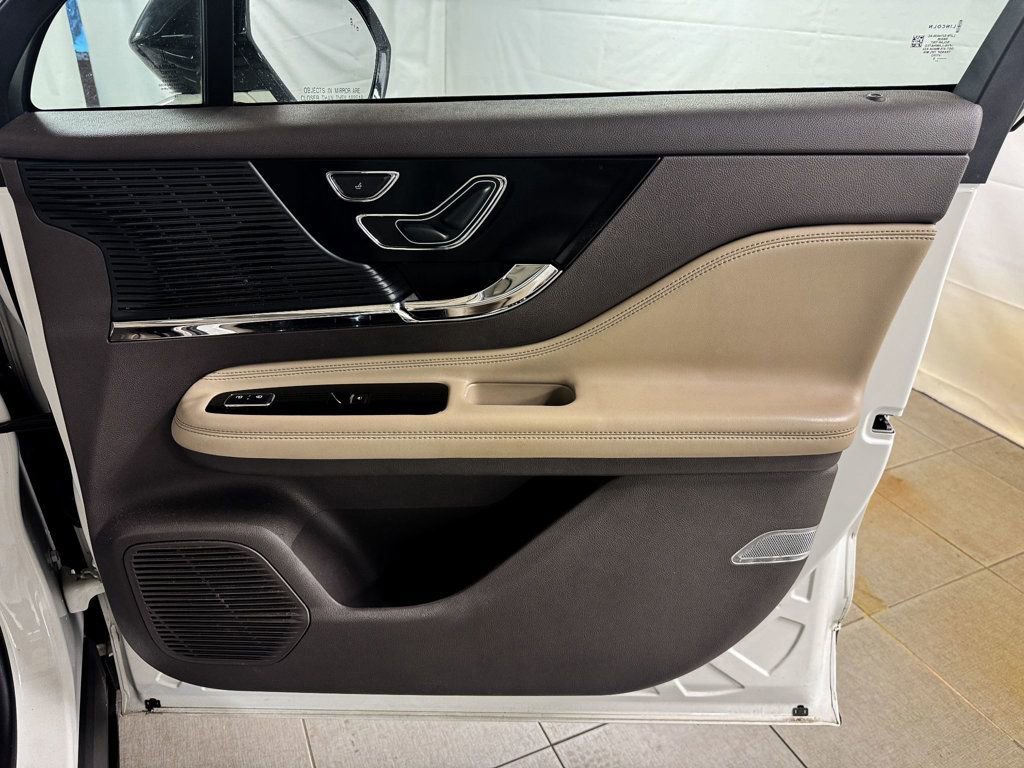 Used 2020 Lincoln Corsair FWD image 15