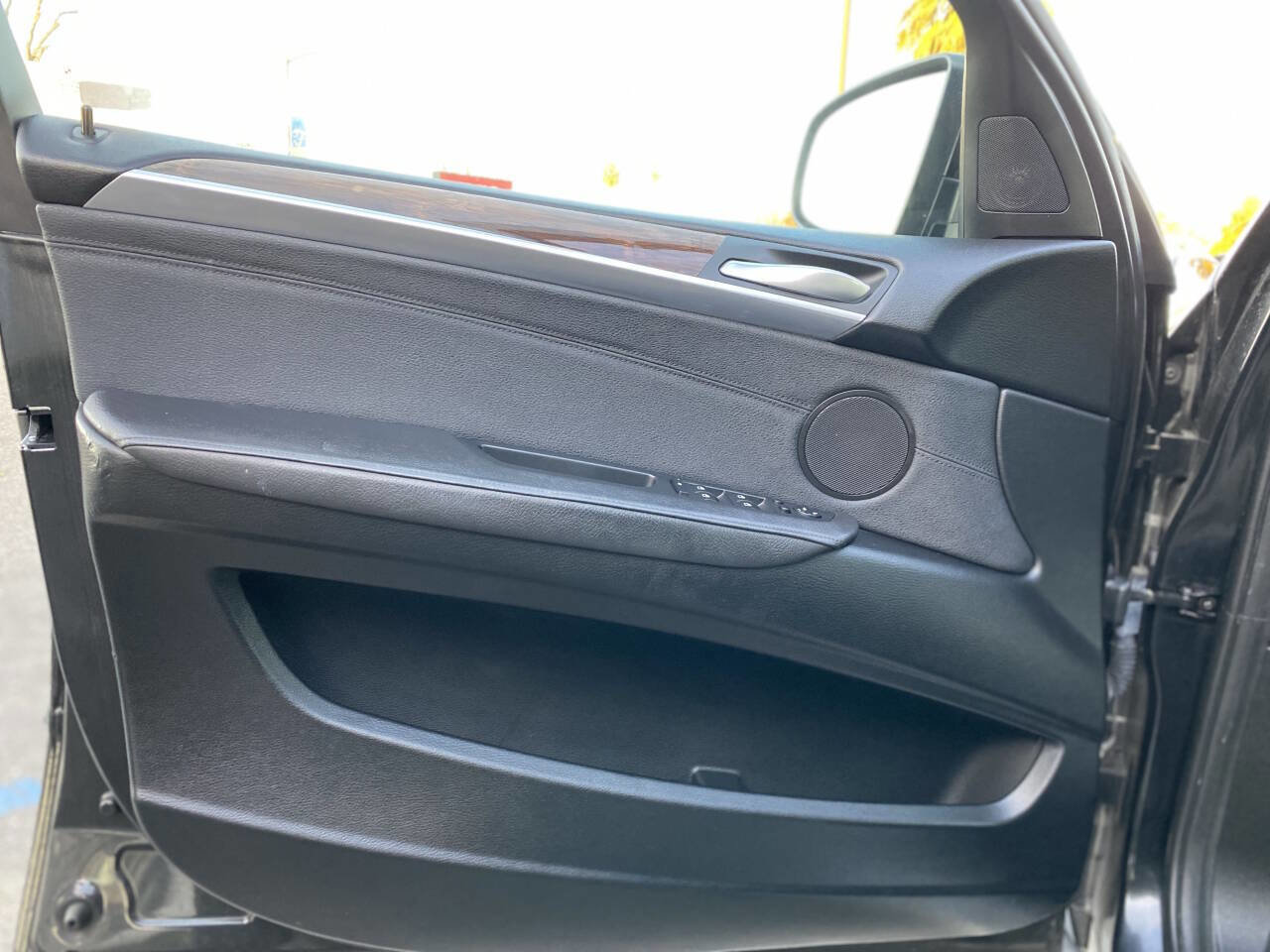 Used 2012 BMW X5 xDrive35d image 9