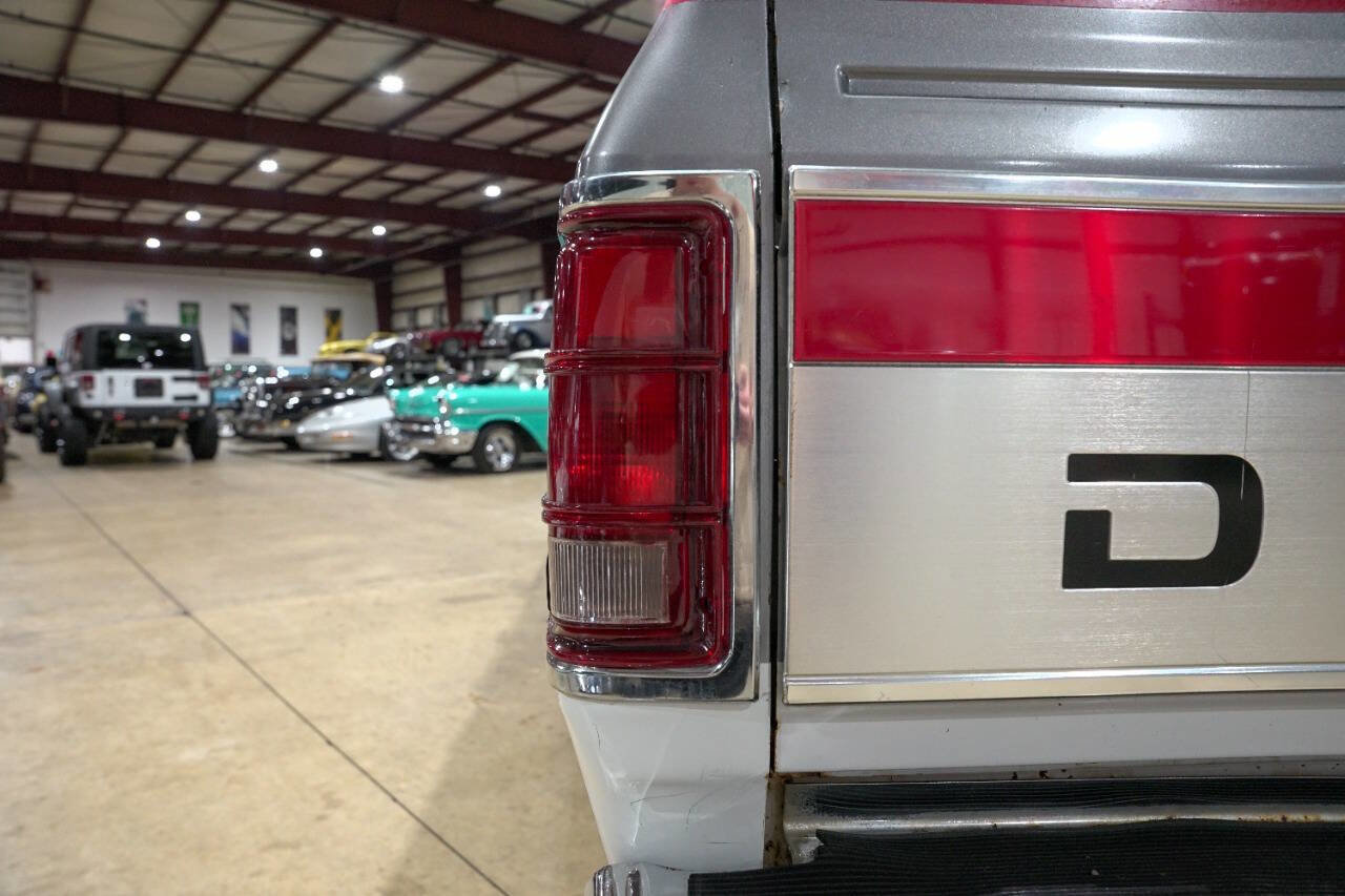 Used 1992 Dodge D/W Truck 250 image 40