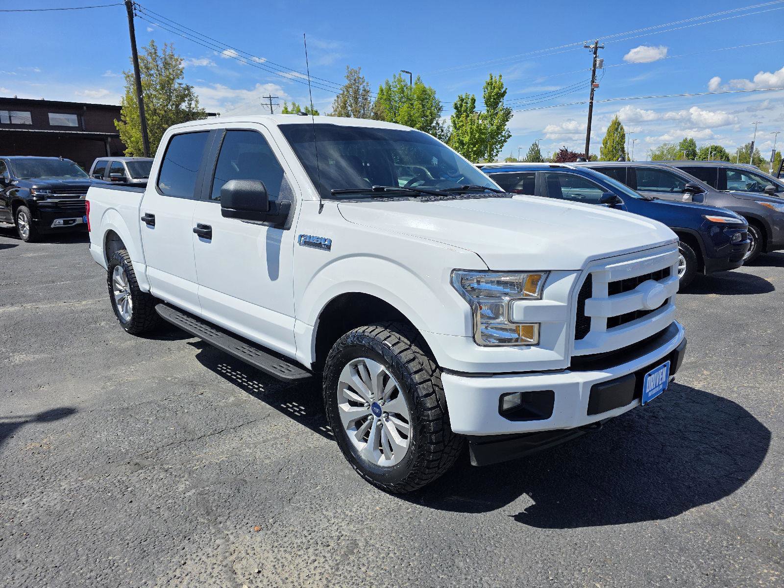 Used 2017 Ford F150 XL w/ Equipment Group 101A Mid AWD/4WD image 3