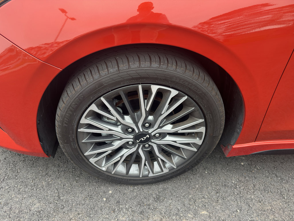 Used 2022 Kia Forte GT-Line w/ GT-Line Premium Package image 22