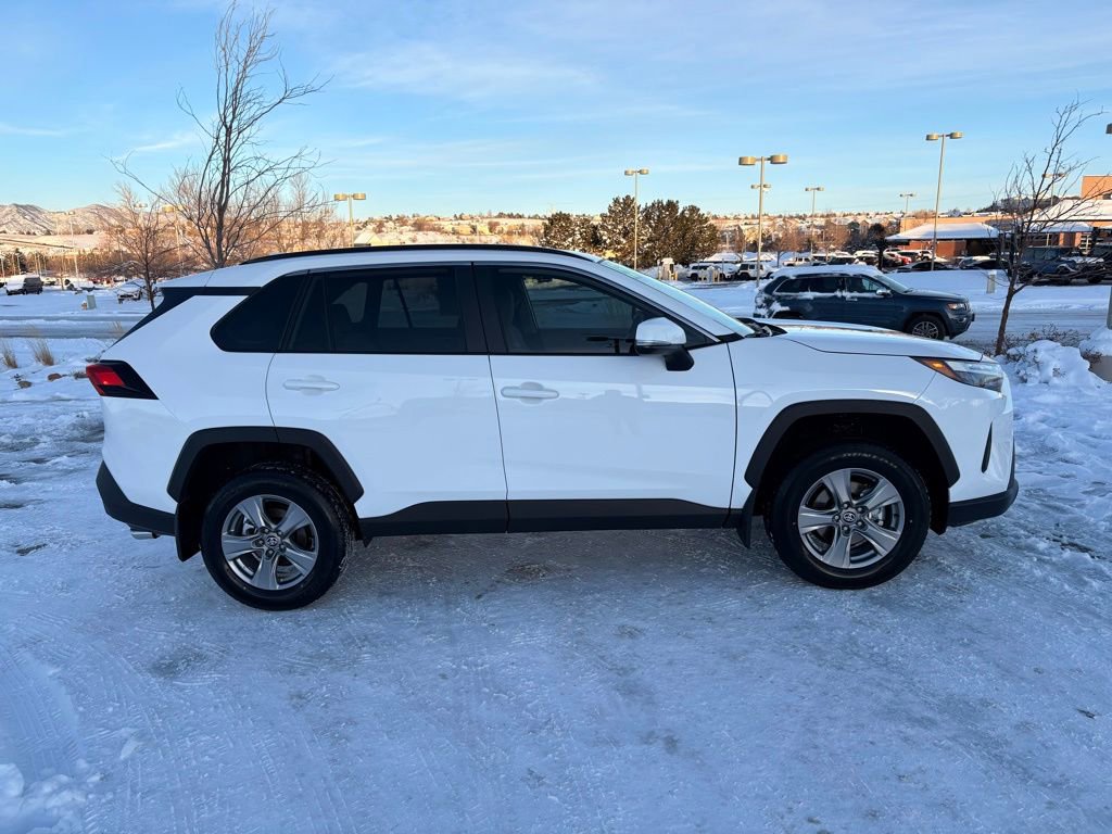 Used 2025 Toyota RAV4 XLE image 9