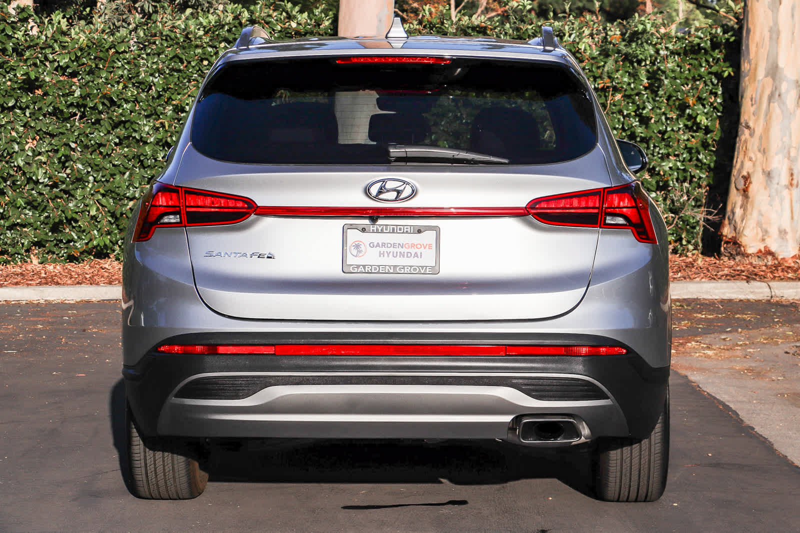 Used 2023 Hyundai Santa Fe SEL FWD image 7
