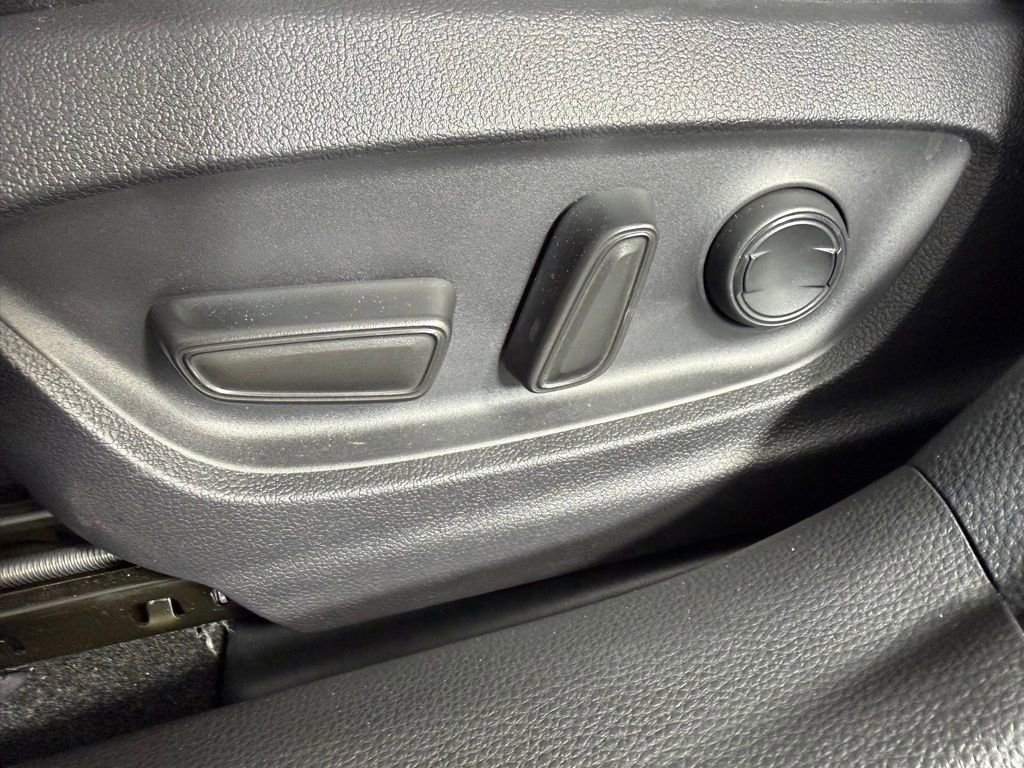 Used 2025 Toyota Corolla XSE image 23