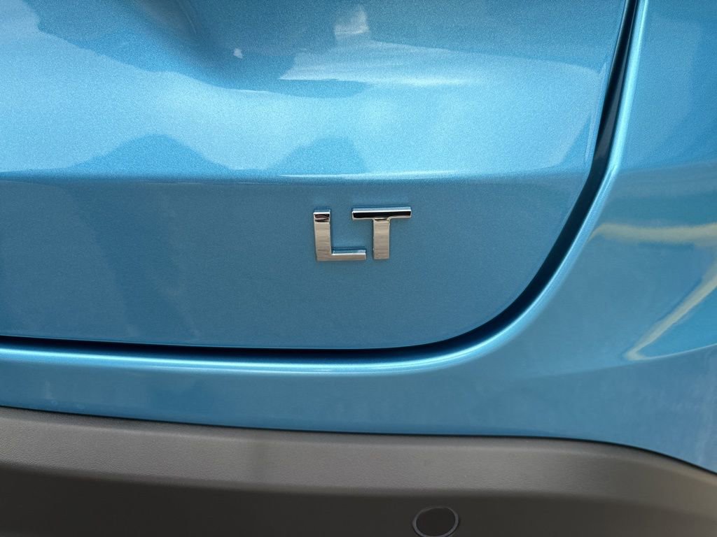 New 2026 Chevrolet Trax LT w/ Sunroof Package FWD image 7