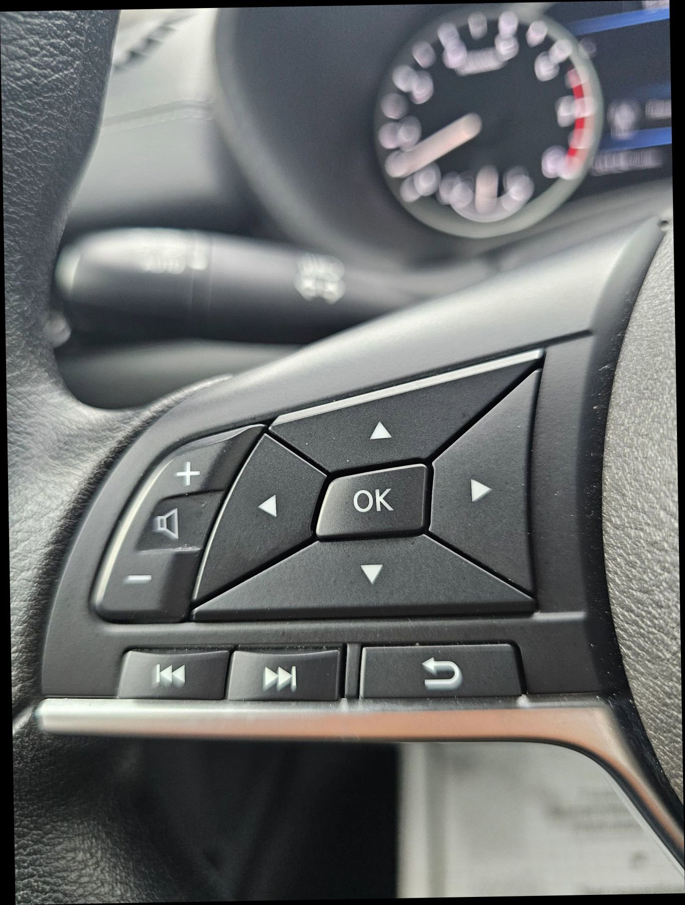 Used 2024 Nissan Sentra SV image 15