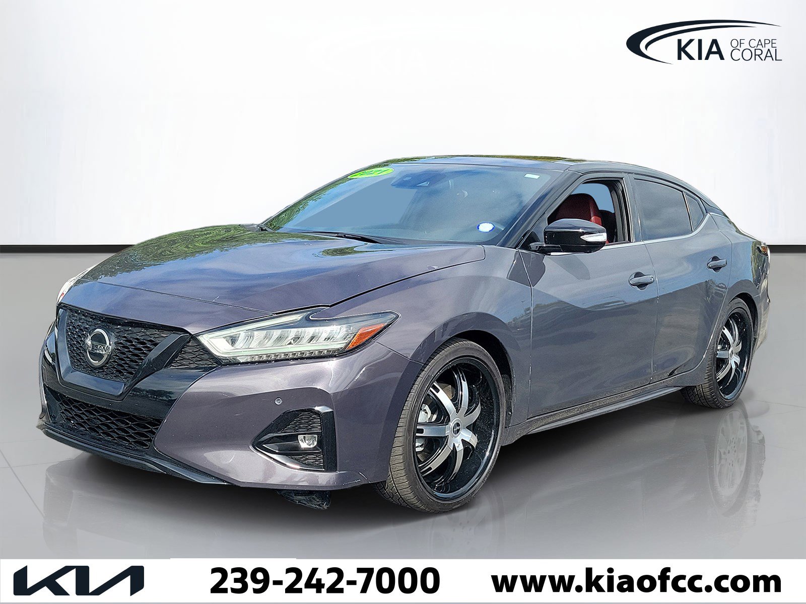 Used 2021 Nissan Maxima Platinum w/ 40th Anniversary Package FWD image 3