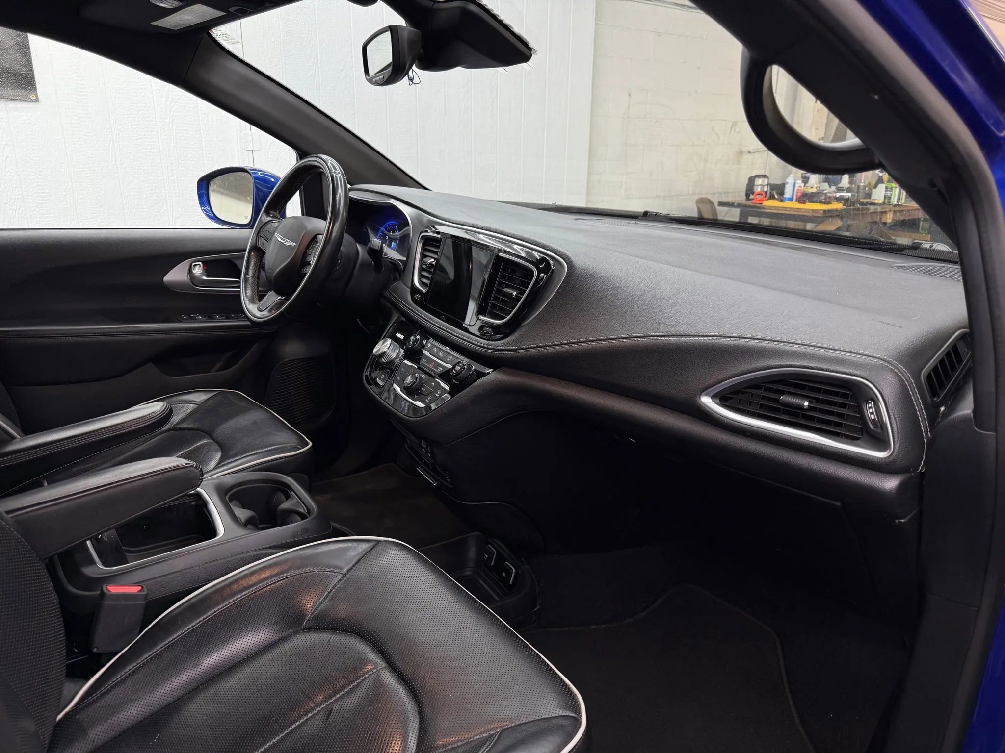 Used 2018 Chrysler Pacifica Limited w/ Advanced Safetytec Group image 7