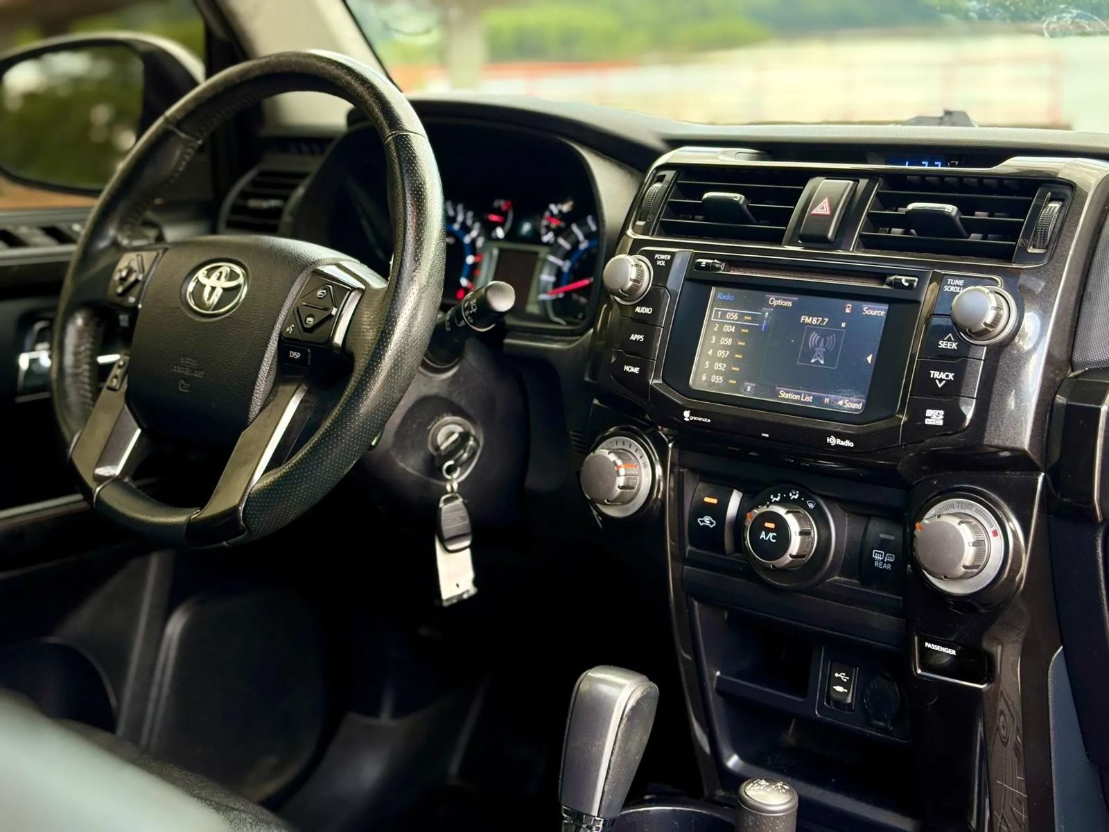 Used 2015 Toyota 4Runner Trail Premium AWD/4WD image 18