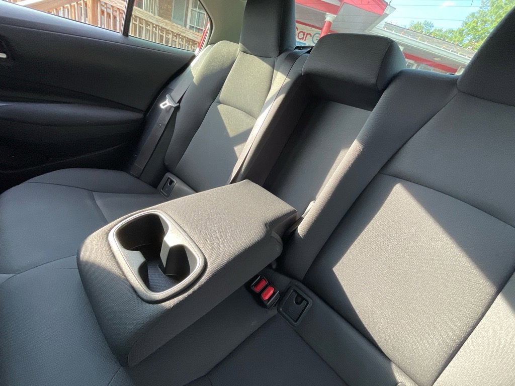 Used 2021 Toyota Corolla LE image 33