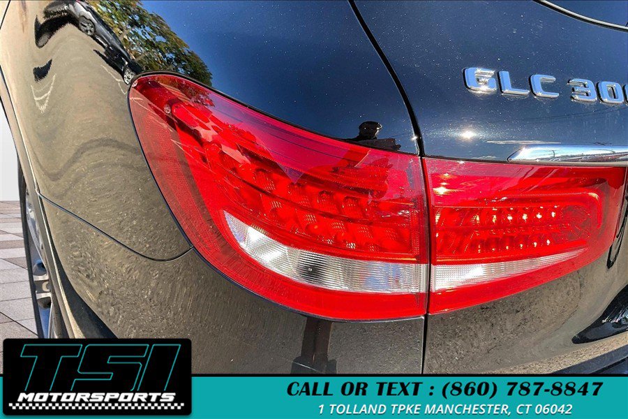 Used 2019 Mercedes-Benz GLC 300 4MATIC image 29