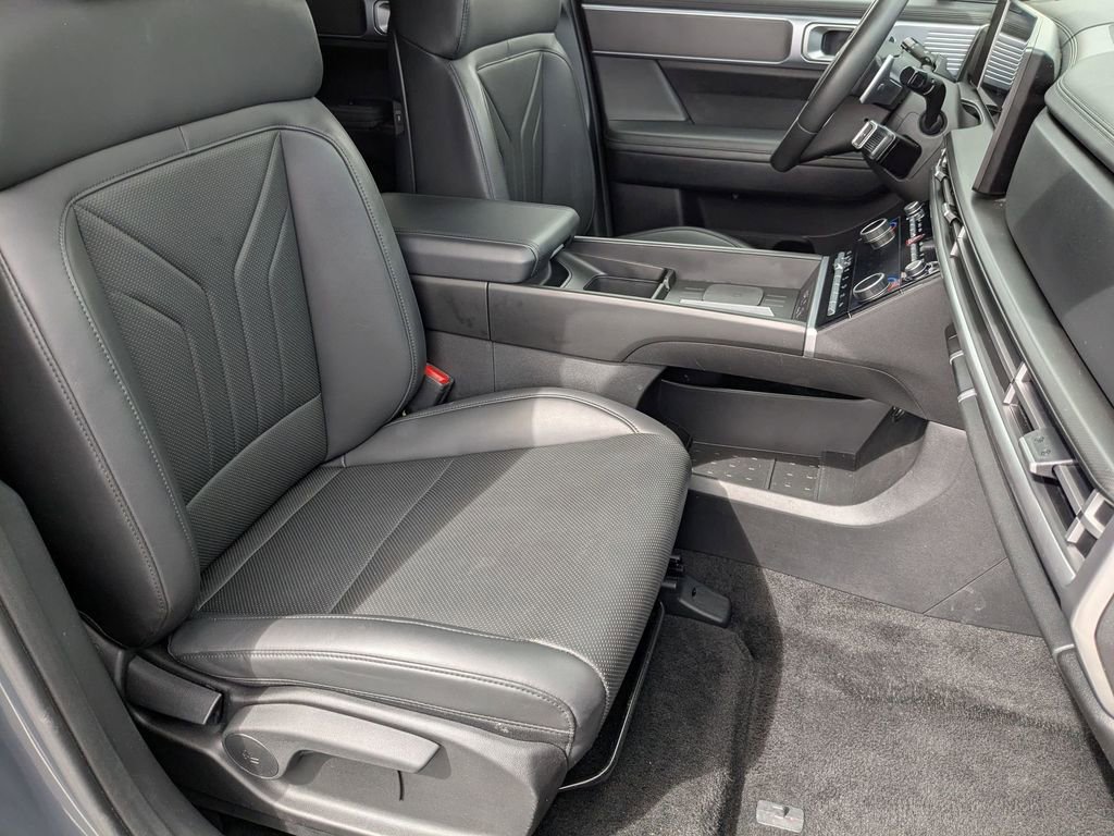 Used 2025 Hyundai Santa Fe SEL image 34