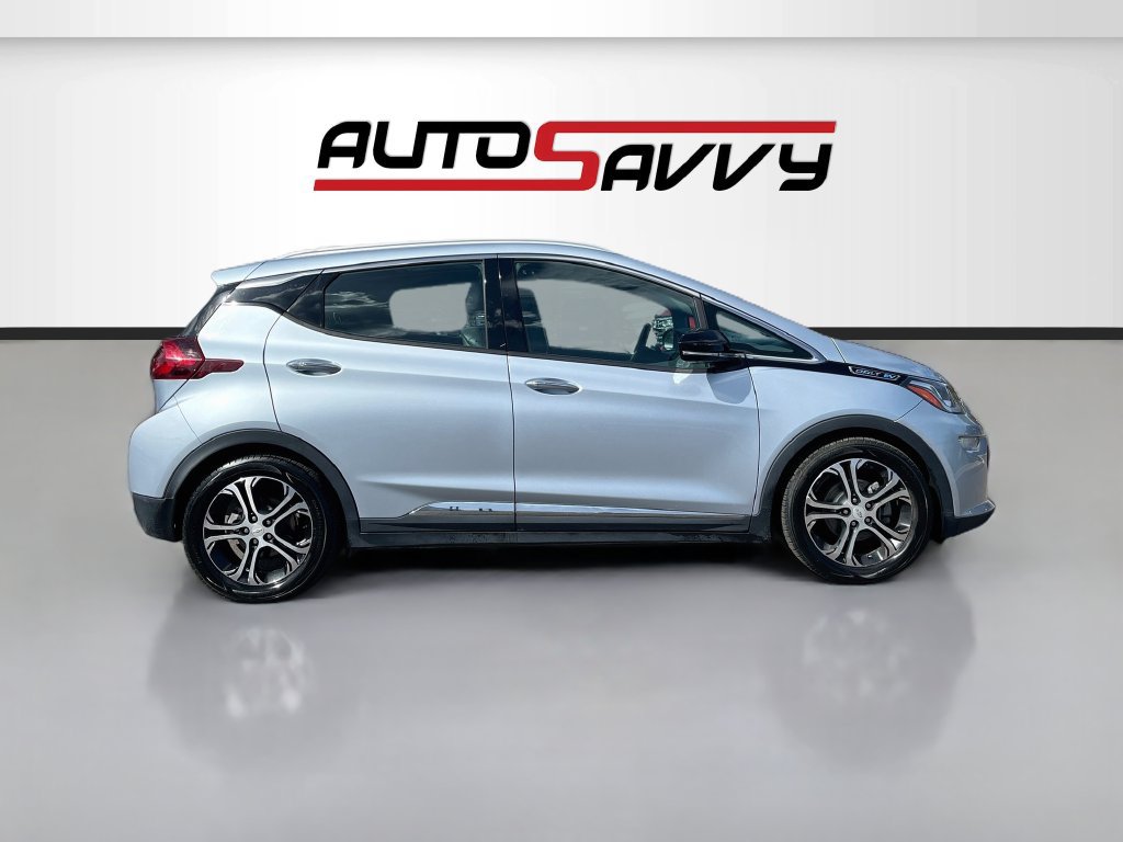 Used 2018 Chevrolet Bolt Premier w/ Driver Confidence II Package FWD image 8