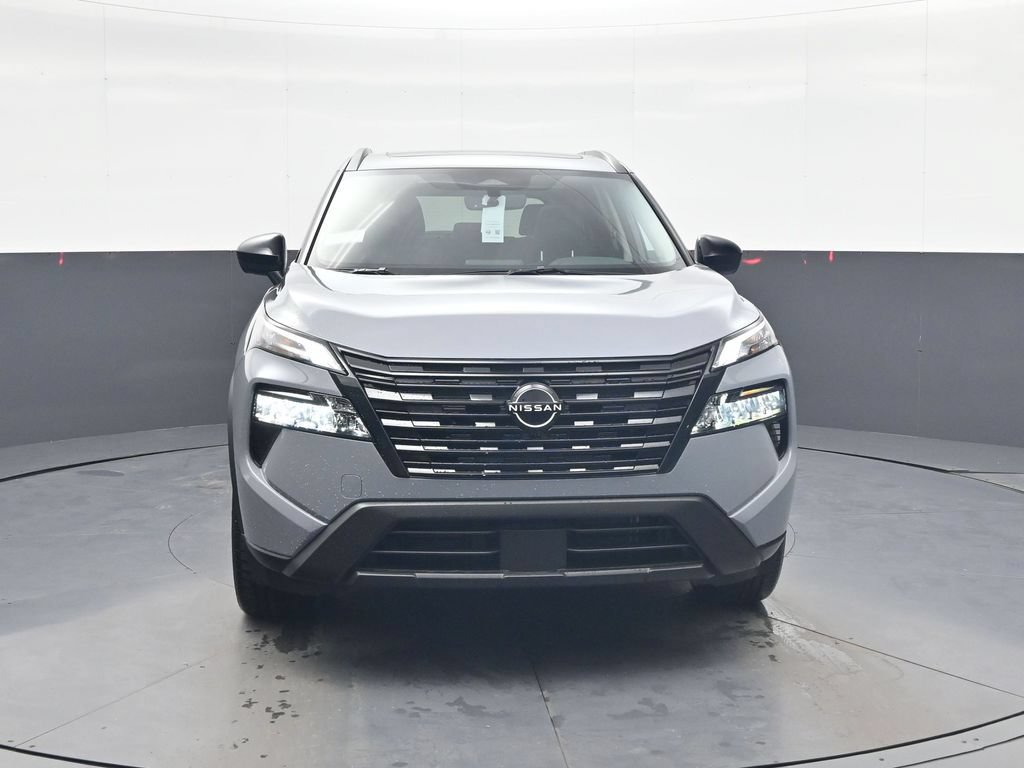 Used 2026 Nissan Rogue Dark Armor FWD image 3