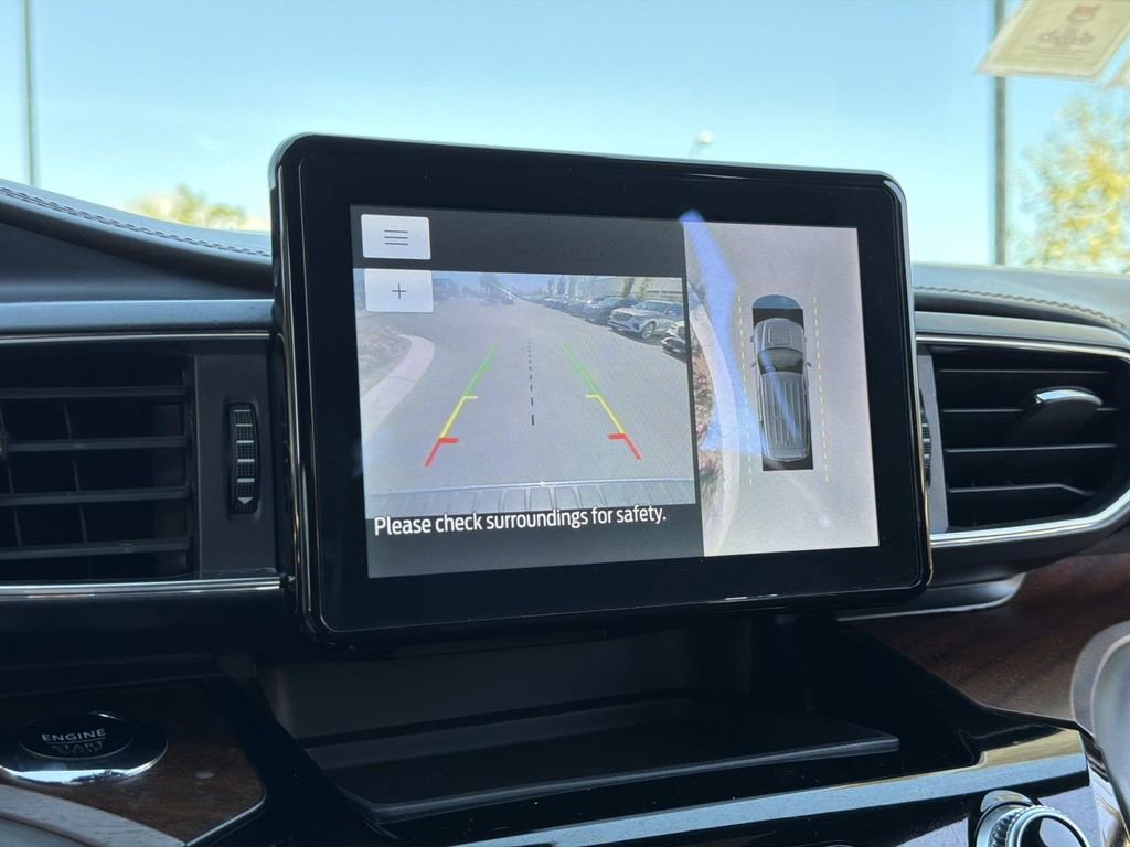 Used 2023 Ford Explorer King Ranch w/ Class IV Trailer Tow Package image 13