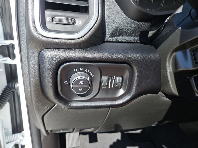 Used 2026 RAM 2500 Laramie AWD/4WD image 18