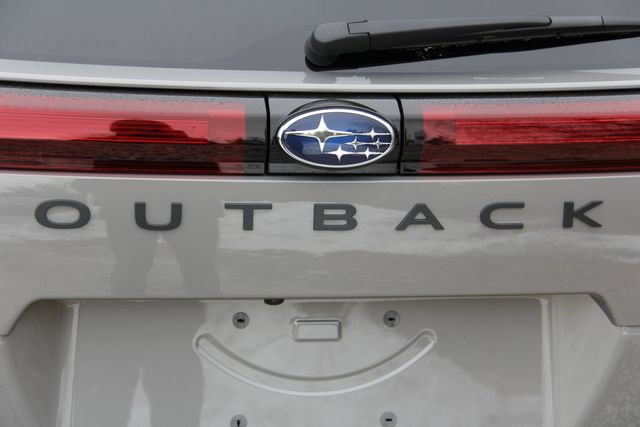 New 2026 Subaru Outback Limited AWD/4WD image 8