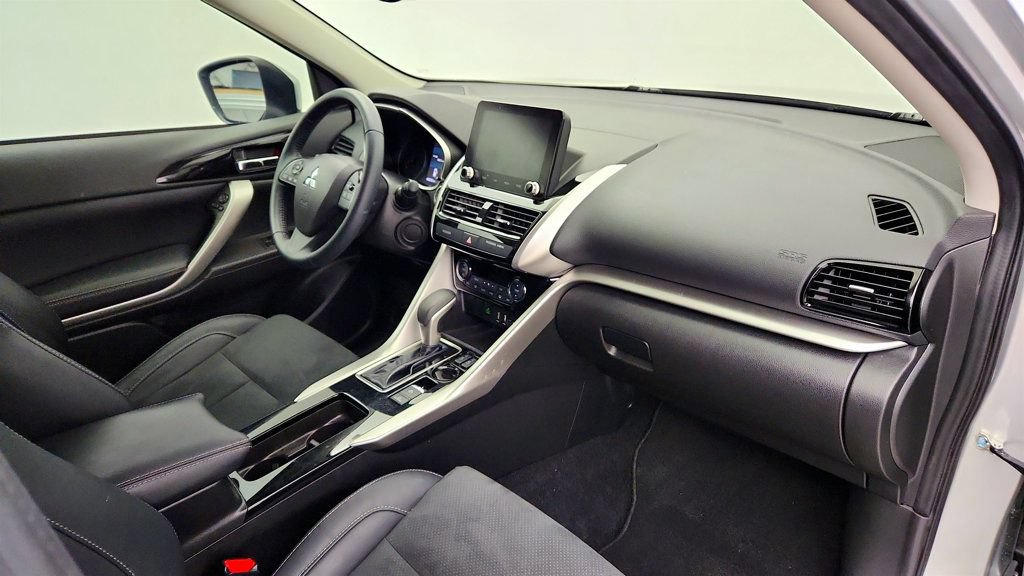 Used 2022 Mitsubishi Eclipse Cross SE FWD image 25