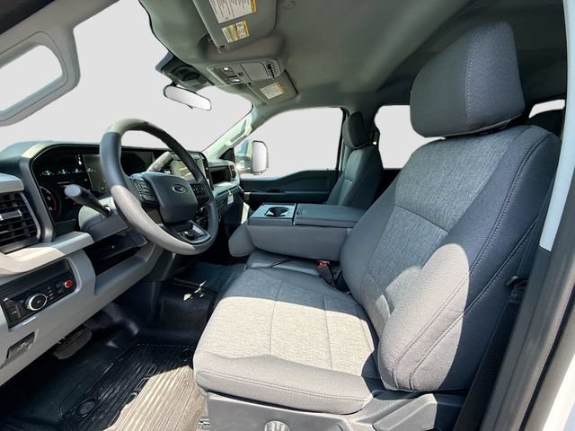 New 2026 Ford F550 4x4 Crew Cab image 11