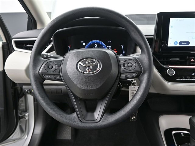 Used 2026 Toyota Corolla LE image 5
