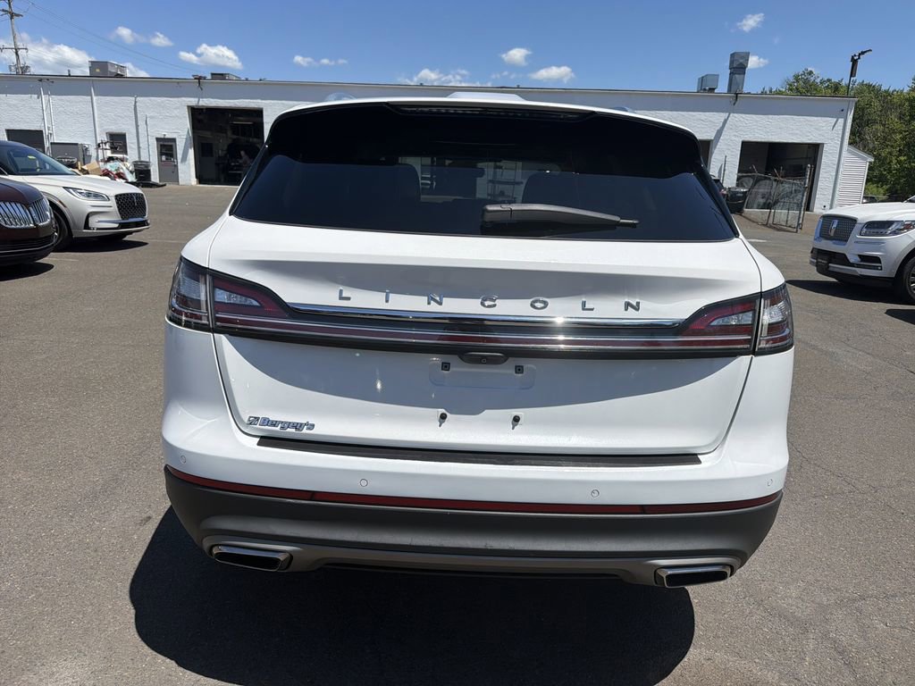 Certified 2022 Lincoln Nautilus Reserve w/ Equipment Group 201A AWD/4WD image 4