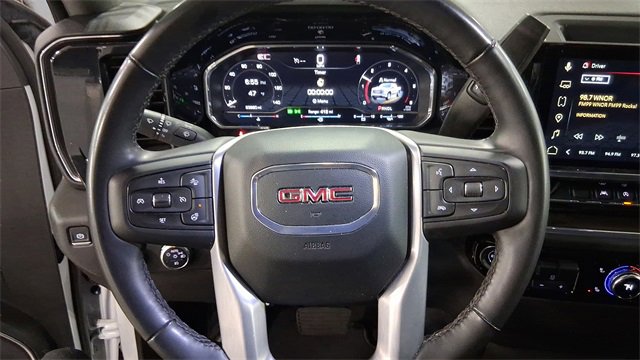 Used 2025 GMC Sierra 1500 SLT image 13