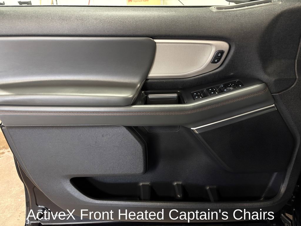 Used 2025 Ford Expedition Active image 15