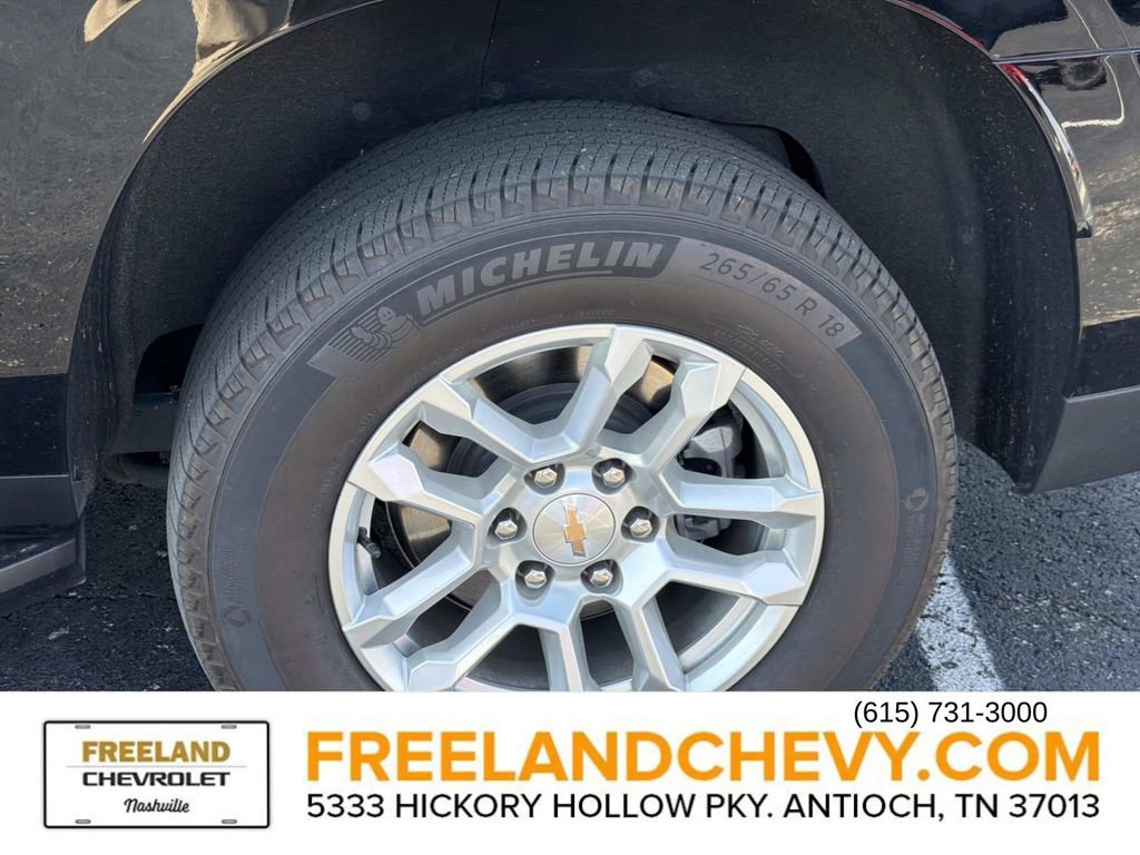 Used 2025 Chevrolet Suburban LS image 11