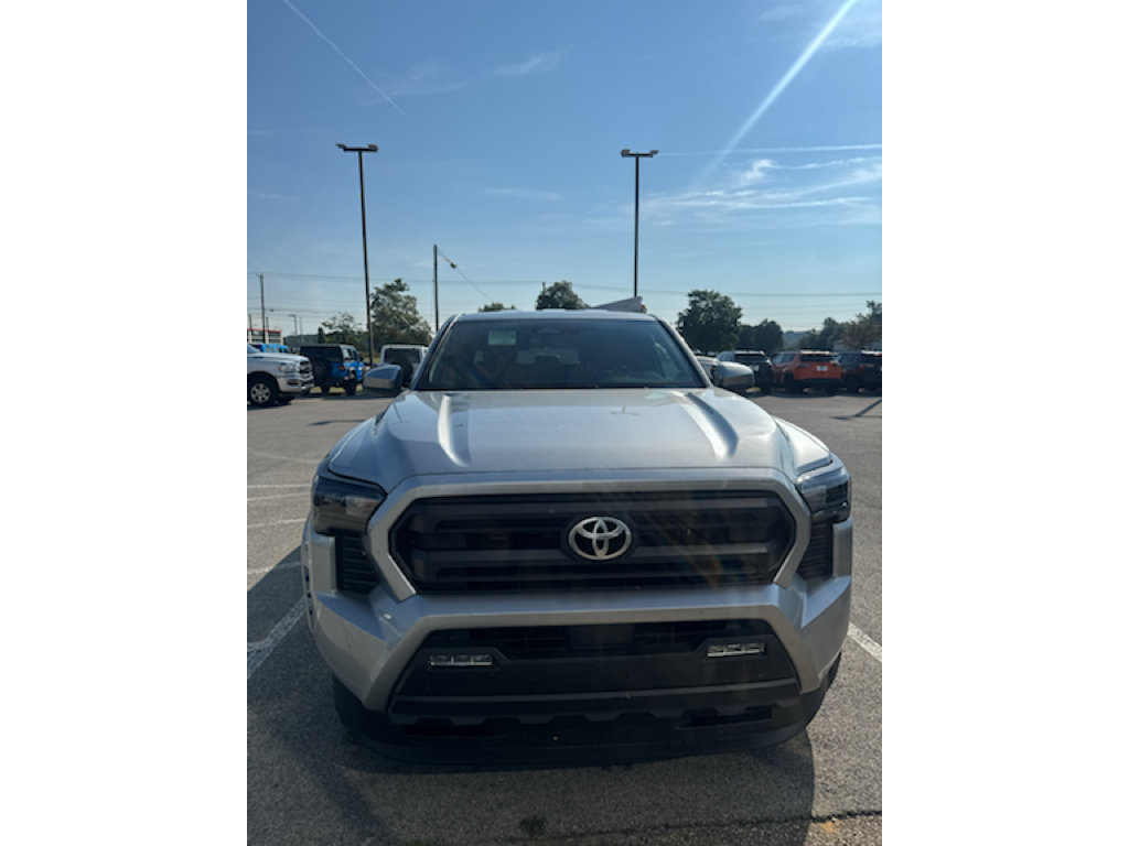 Used 2025 Toyota Tacoma SR5