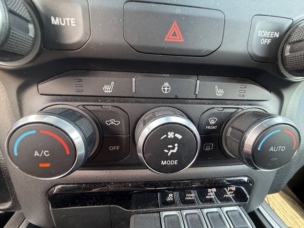 Used 2022 RAM 1500 Big Horn AWD/4WD image 33