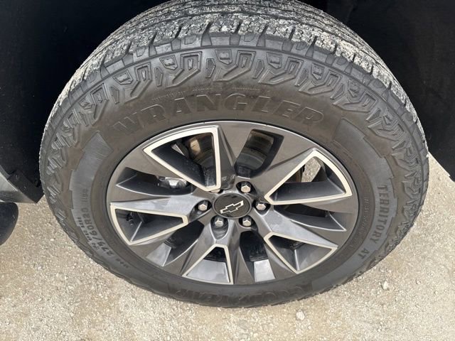 Used 2024 Chevrolet Tahoe Z71 w/ Luxury Package image 33