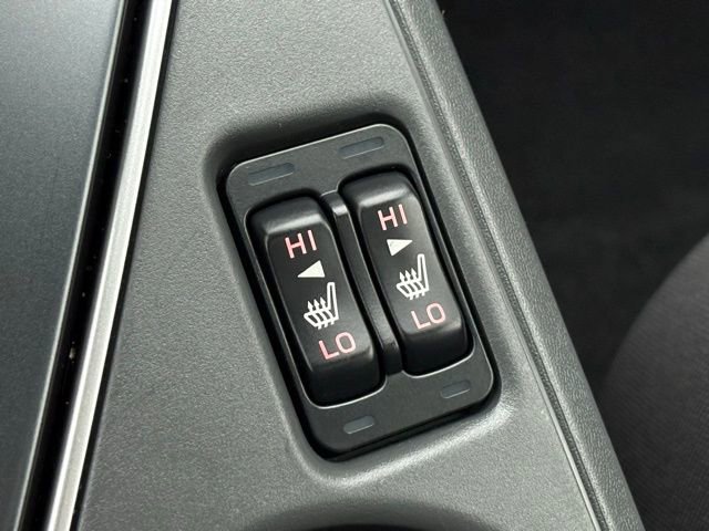 Used 2025 Subaru Crosstrek 2.0i Premium image 18