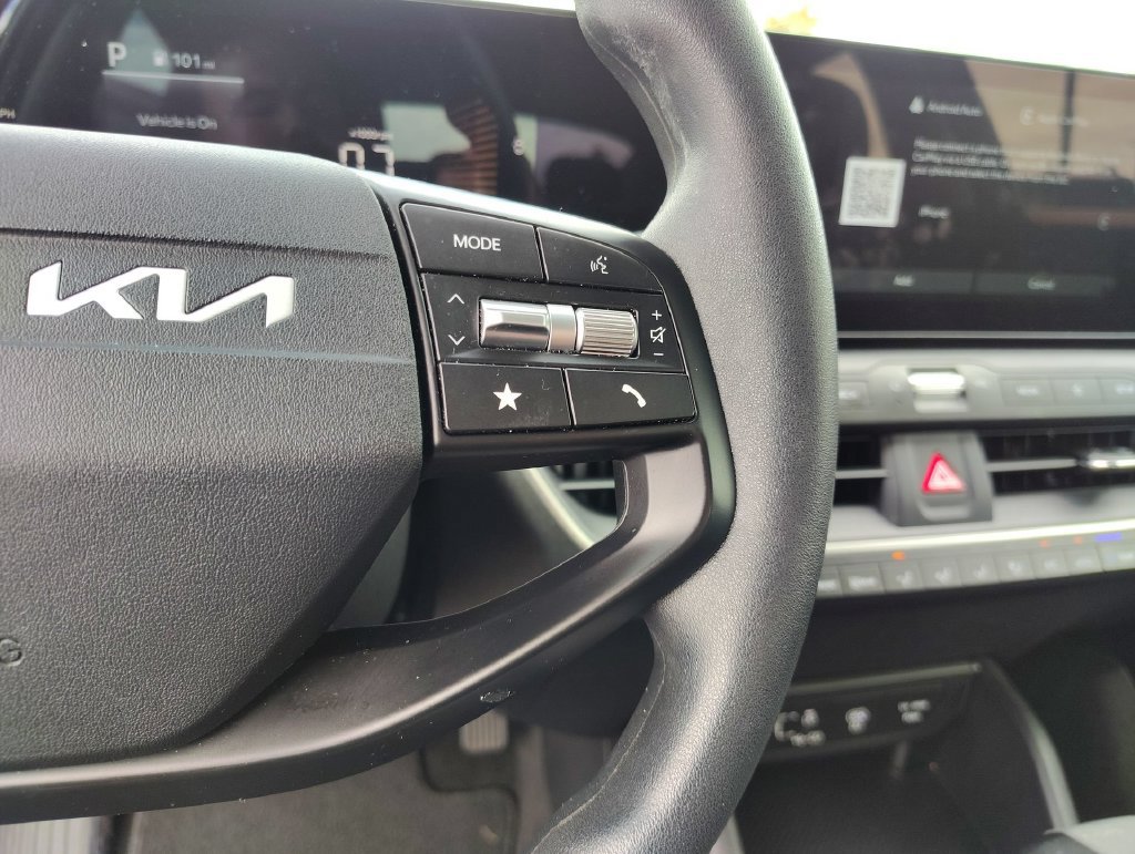 Certified 2025 Kia K4 FWD image 15