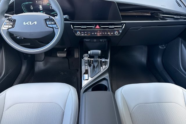 New 2026 Kia Niro EX w/ EX Premium Package FWD image 16