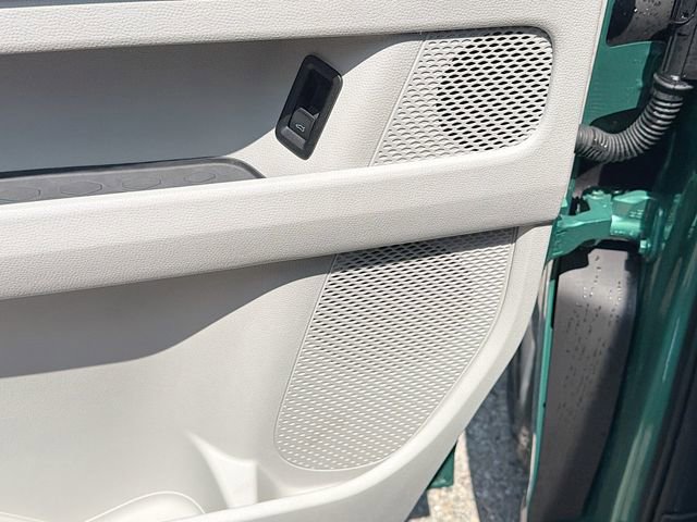 Used 2025 Volkswagen ID. Buzz Pro S Plus image 24